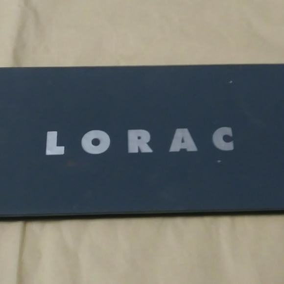 Lorac Pro 2 - Picture 2 of 4